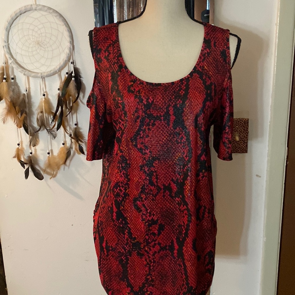 🌈🎸Fashion bug snakeskin cold shoulder